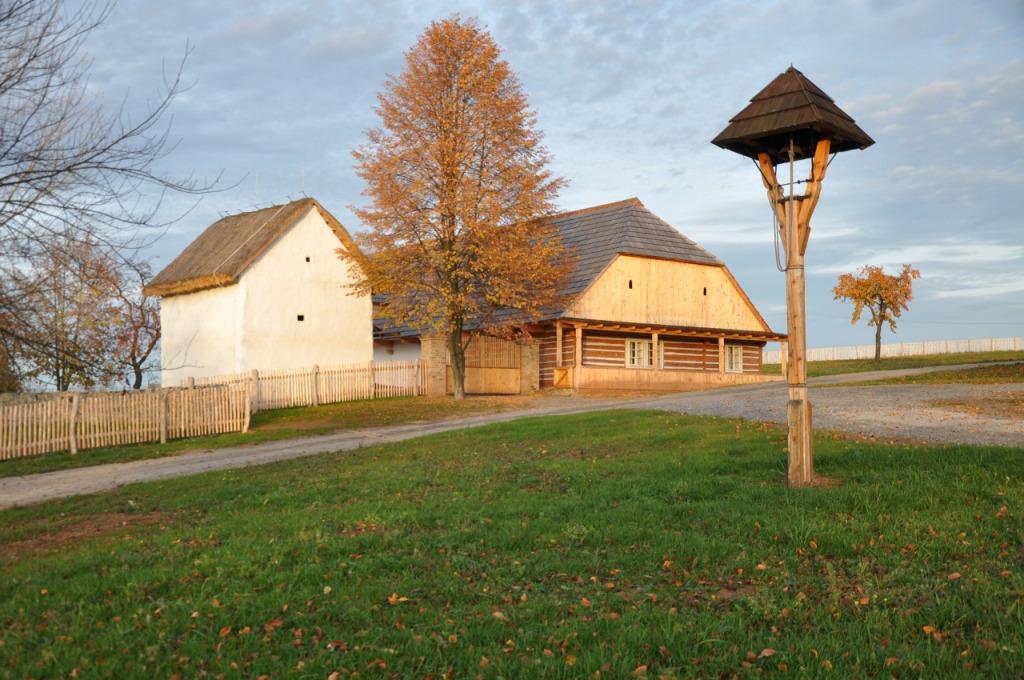 MUZEUM LIDOVCH STAVEB KOUIM