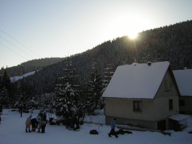 SKI ARE�L ZLATN�K