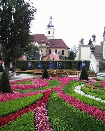 Vrtbovsk� zahrada